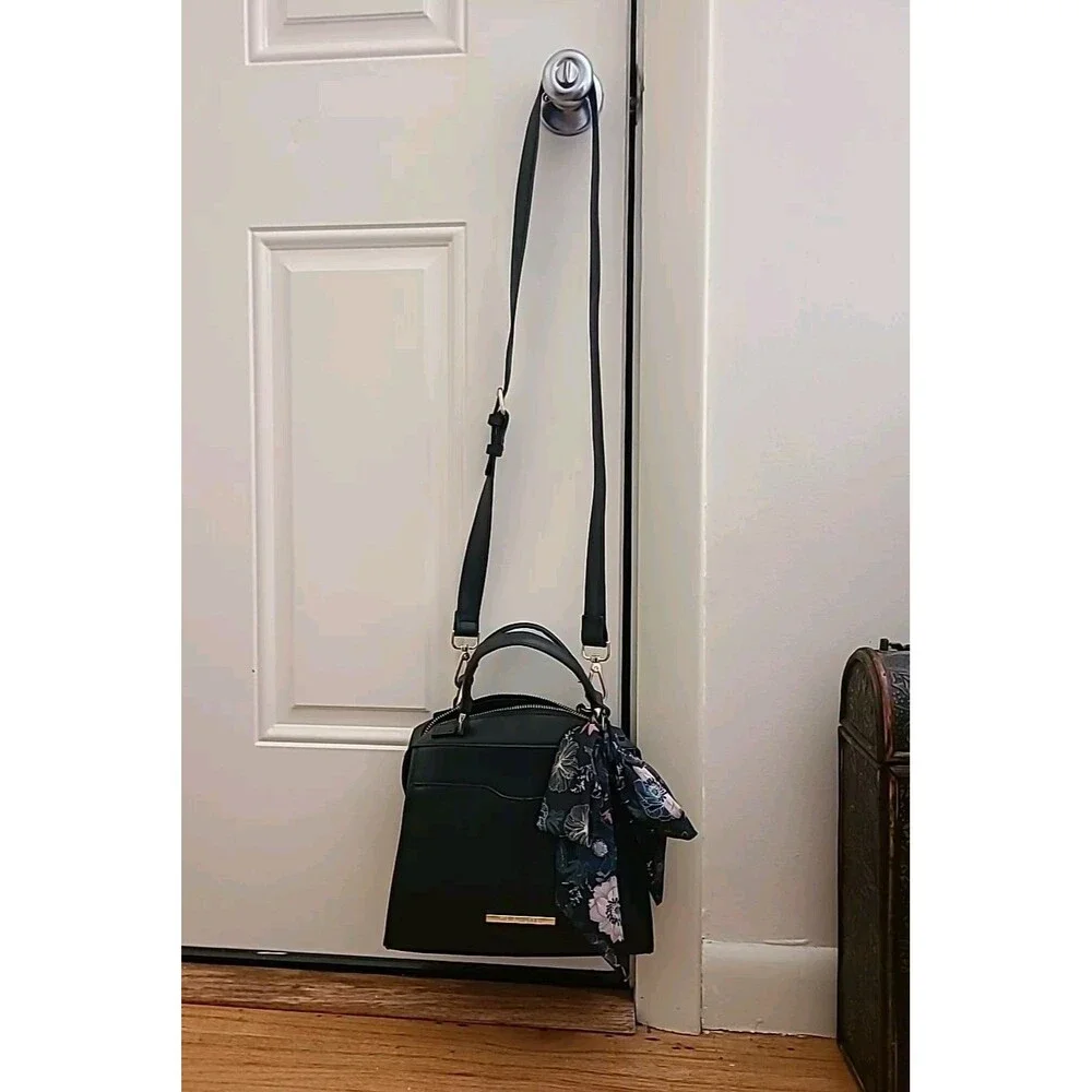 Steve Madden satchel crossbody bag Black Ribbon Gold zipper pockets - Picture 4 of 16